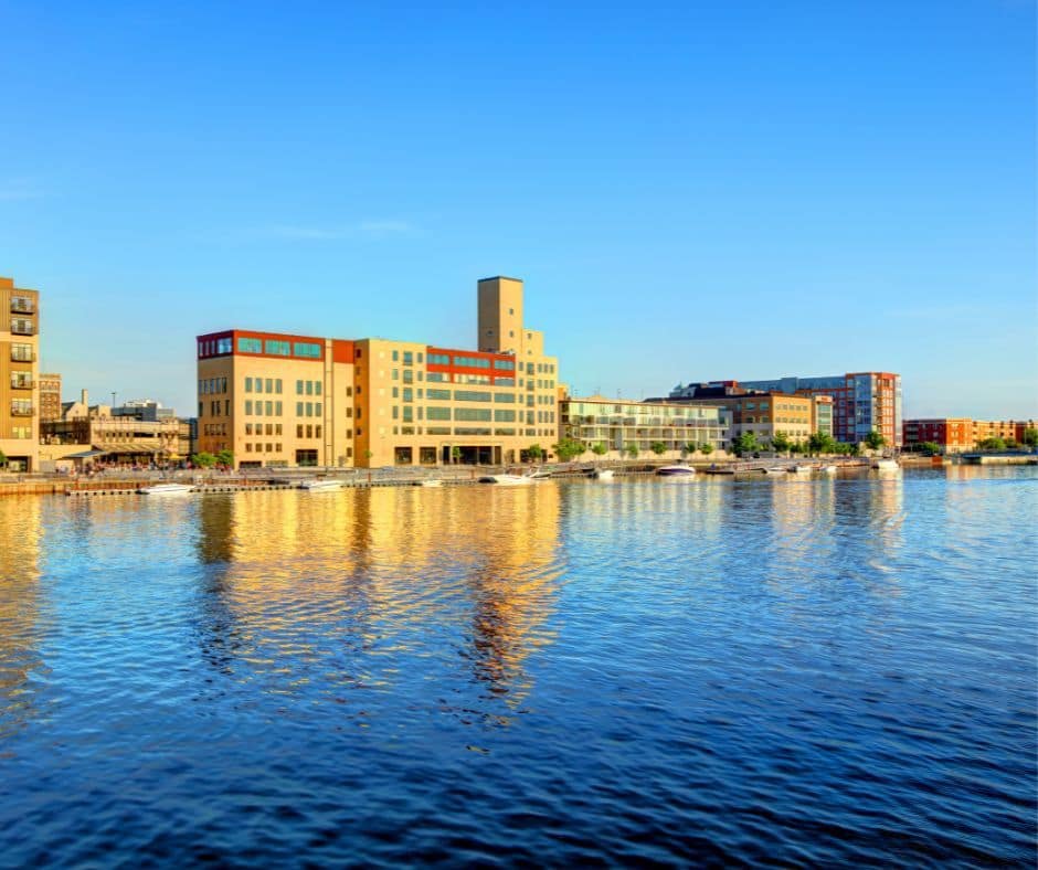 Northeastern Wisconsin - General - Associateship — Northeastern Wisconsin, WI